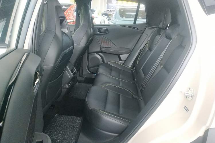 Used Lynk & Co 06 2025 Renew 1.5T Halo