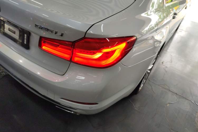 Used BMW 5 Series 2019 525Li Luxury Package Right Rear Taillight