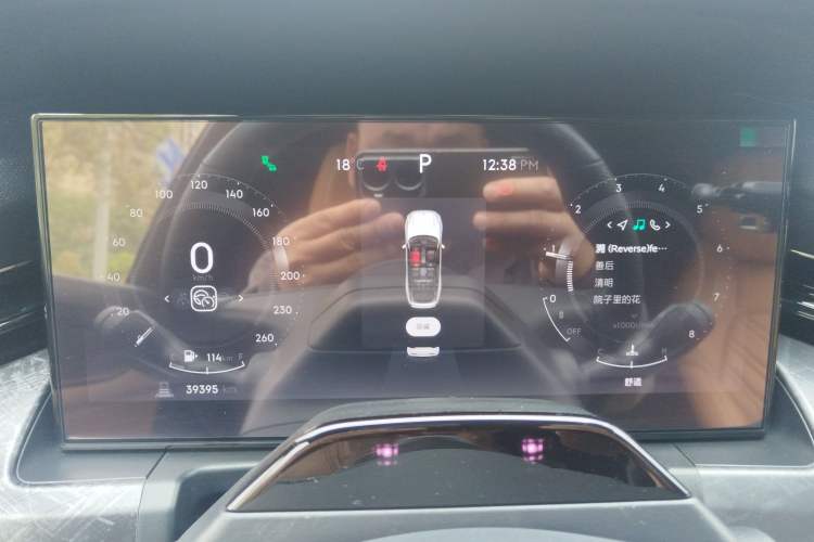 Used Lynk & Co 09 2021 2.0T Halo Six-Seater
