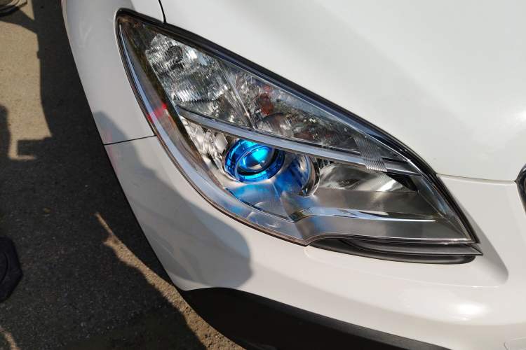 Used Buick Encore 2015 1.4T Automatic Two-Wheel Drive Urban Elite Version