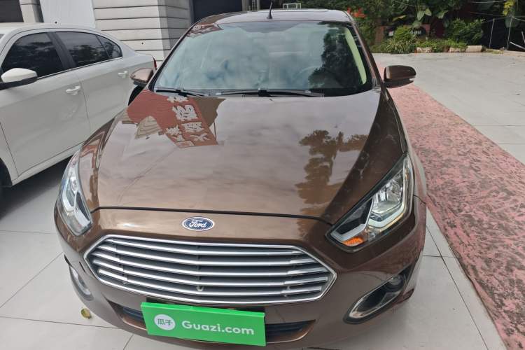 Used Ford Escort 2015 1.5L Automatic Fashion Model