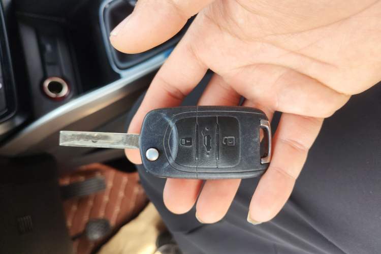 Used Baojun 510 2017 1.5L Manual Fashion Model Interior 1