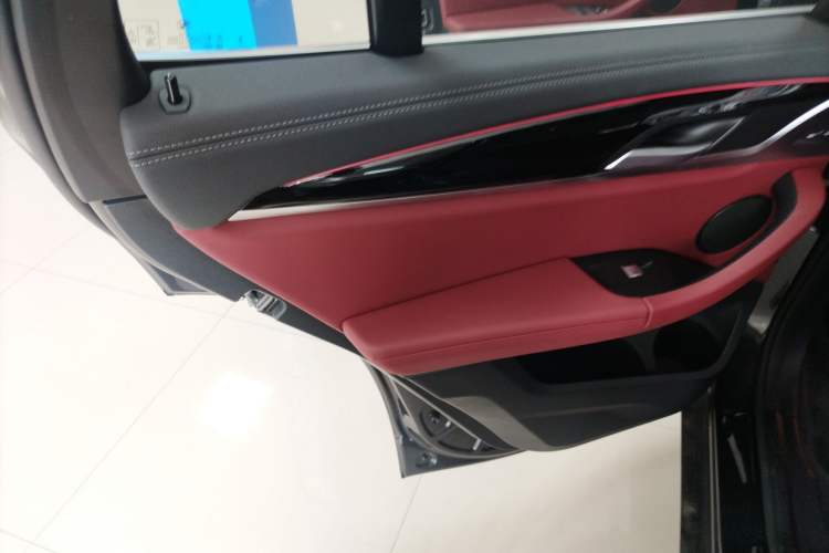 Used BMW X3 2023 xDrive25i M Sport Package
