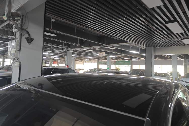 Used Rising R7 2024 Advanced Edition Roof