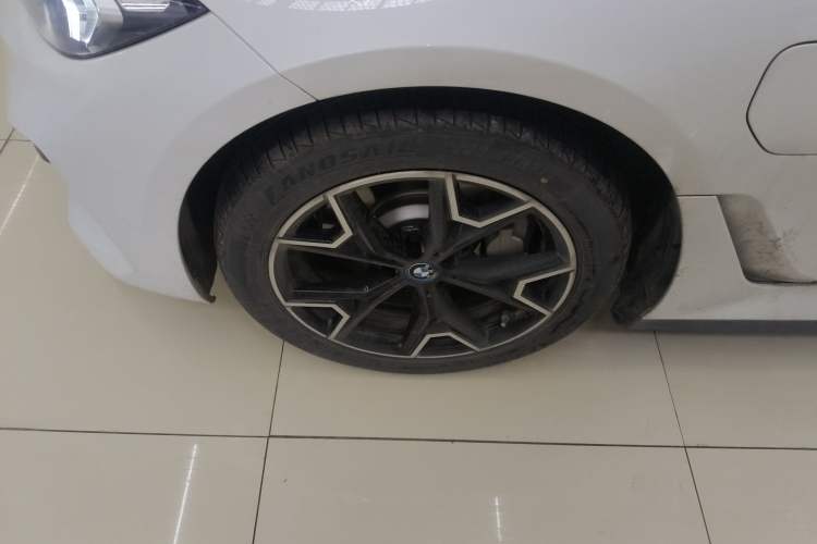 Used BMW i3 2024 eDrive 40 L Midnight Edition
