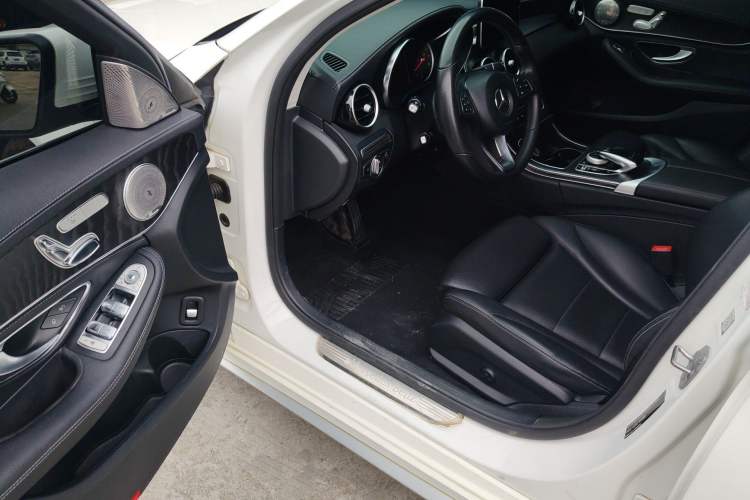 Used Mercedes-Benz C-Class 2018 C 200 L Sport Edition Driver Seat