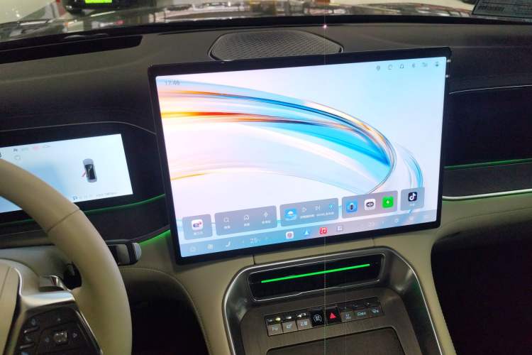 Used Denza N9 2025 Prestige Version
