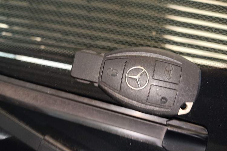 Used Mercedes-Benz V-Class 2017 V250 2.0T U.S. Spec