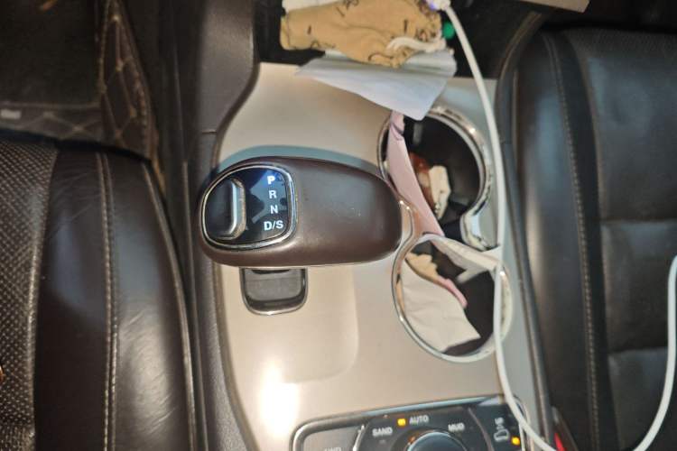 Used Jeep Grand Cherokee 2014 3.0L Flagship Zunyue Edition Gear Lever