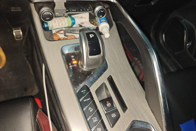 Used Geely Auto Coolray 2019 Sport Version 260T DCT Battle China VI Standard Gear Lever