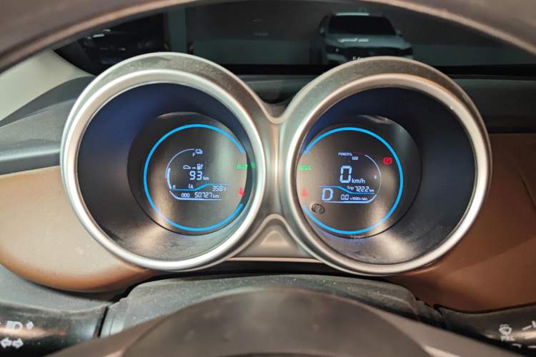 Used ORA Black Cat 2022 Updated Version 301 km Cute Pet Edition Lithium Iron Phosphate