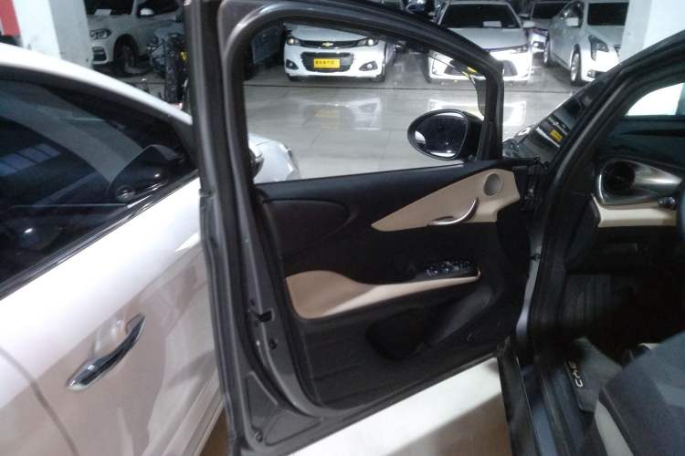 Used BYD Dolphin 2023 420 km Fashion Edition