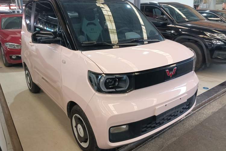 Used Wuling Hongguang MINIEV 2021 Macaron Premium Model – Lithium Iron Phosphate
