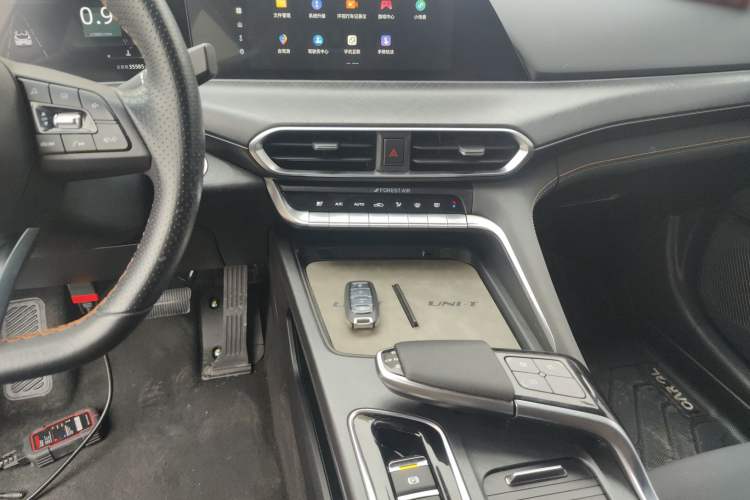 Used Changan UNI-T 2022 1.5T Prestige Version
