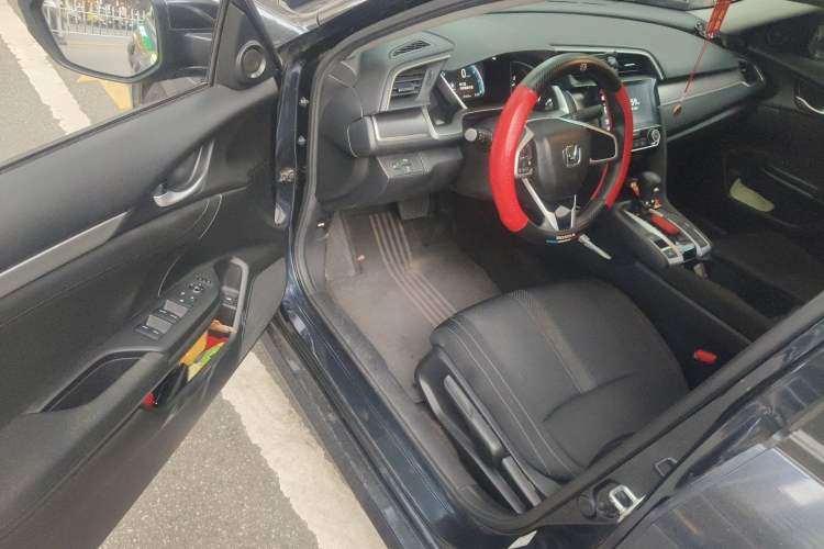 Used Honda Civic 2016 220TURBO CVT Luxury Edition