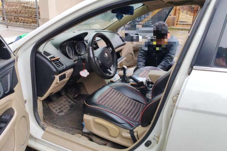 Used Bestune B50 2013 1.6L manual luxury version
