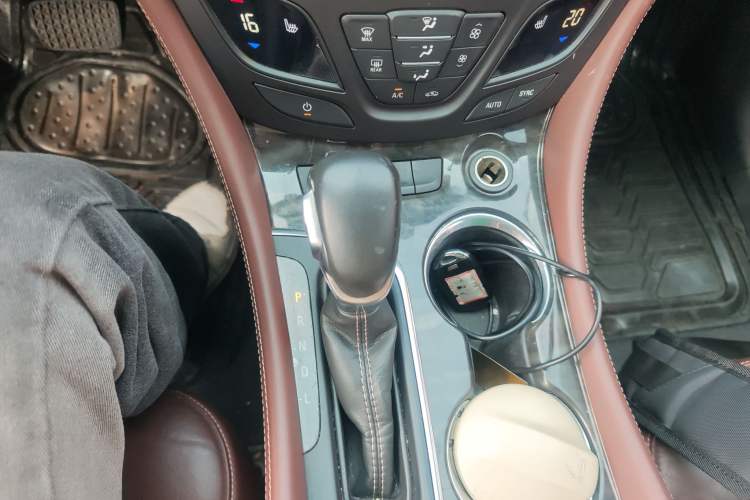 Used Buick Envision 2015 20T Two-Wheel-Drive Elite Model