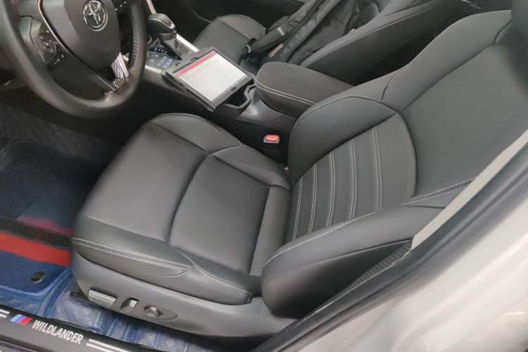 Used Toyota Wildlander 2021 2.0L CVT 4x4 Luxury Edition
