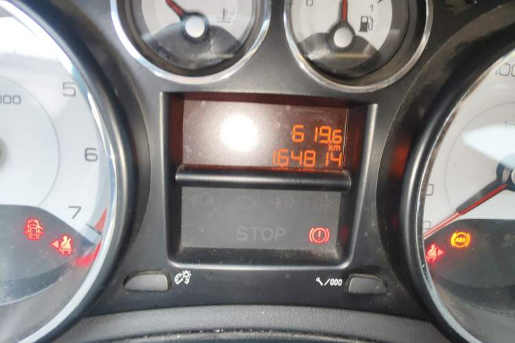 Used Peugeot 308 2014 Enjoy Edition Classic 1.6L Manual YouShang Model
