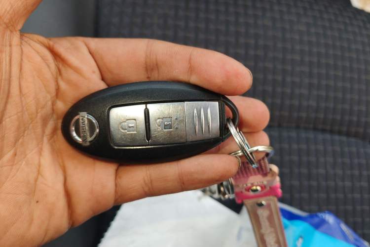 Used Nissan Tiida 2016 1.6L CVT Smart Drive Edition Vehicle Key