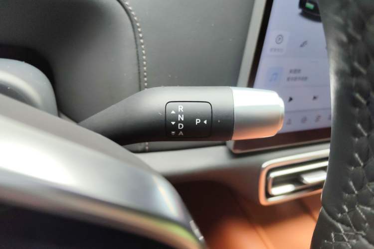 Used Li Auto L8 2023 Air model Gear Lever