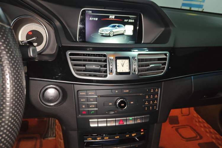 Used Mercedes-Benz E-Class 2015 E 260 L Sport Edition Audio And AC Panel