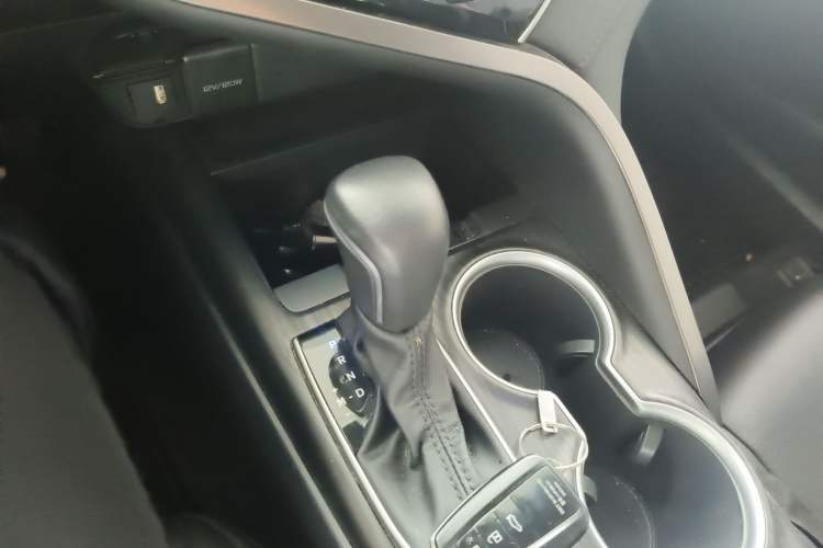 Used Toyota Camry 2021 2.0G Luxury Edition
