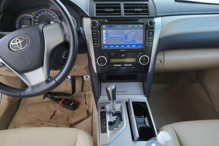 Used Toyota Camry 2012 Junrui 2.0S Radiant Edition Audio And AC Panel