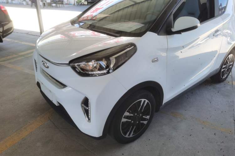 Used Chery New Energy Little Ant 2022 Revised Version Sweet Pink Edition Half-Sugar Version Lithium Iron Phosphate 30.7 kWh 30 kW 301 km