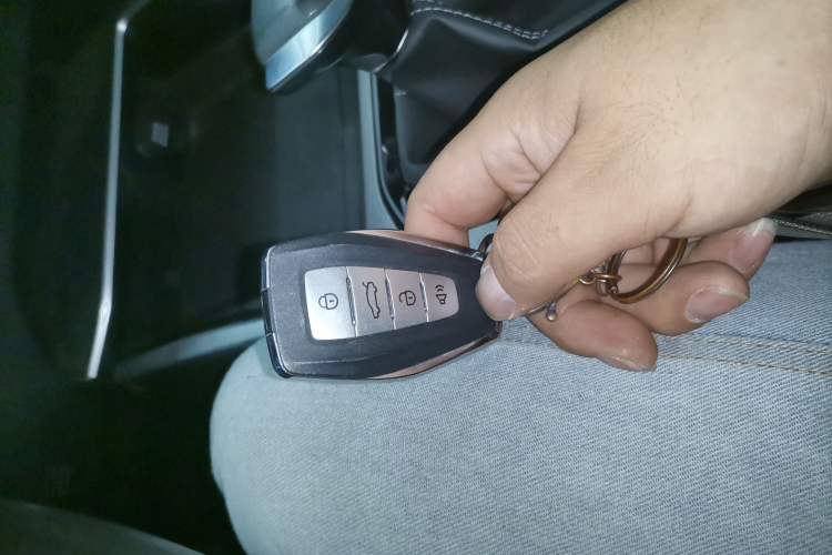 Used Geely Auto Emgrand 2023 4th Generation Champion Edition 1.5L CVT Prestige Model Vehicle Key