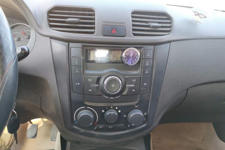 Used Wuling Hongguang 2015 1.5L S Basic Version China V Standard