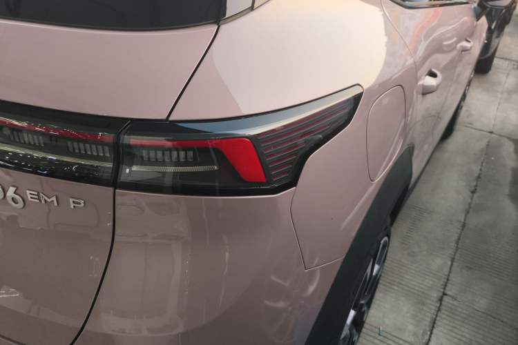 Used Lynk & Co 06 EM-P 2023 EM-P 126 Long-Range Halo