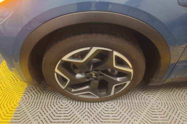 Used ONVO L60 2024 60 kWh All-Wheel Drive
