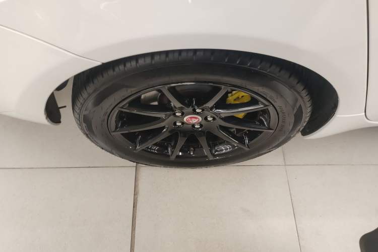 Used Jaguar XJ 2016 XJL 2.0T Two-Wheel-Drive Elegant Business Edition