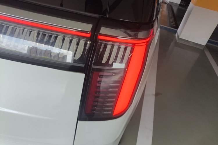 Used Zeekr 009 2022 ME Edition
