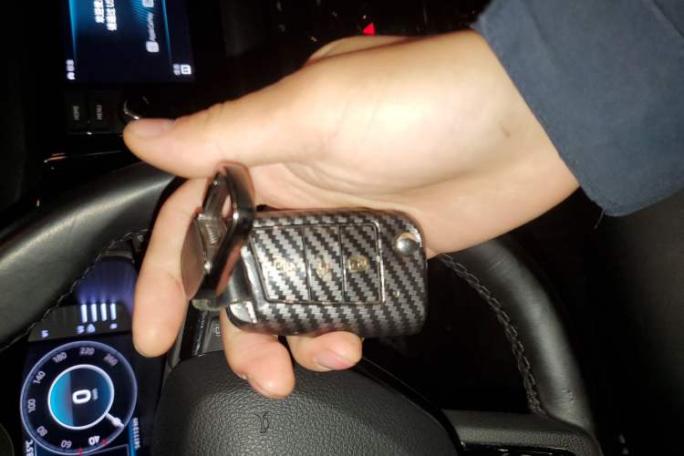 Used Skoda Kodiaq 2019 Facelifted TSI330 7-Seater Two-Wheel-Drive Luxury Enjoyment Edition China VI Standard Vehicle Key