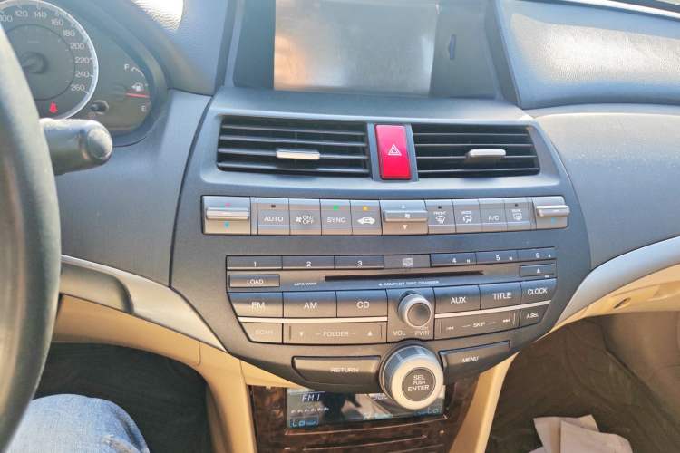 Used Honda Accord 2010 2.0L EX
