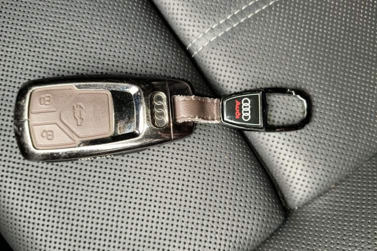 Used Audi A4L 2020 40 TFSI Luxury Dynamic Model