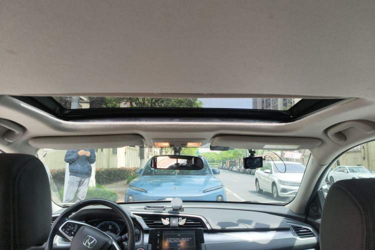 Used Honda Civic 2016 220TURBO CVT Prestige Edition
