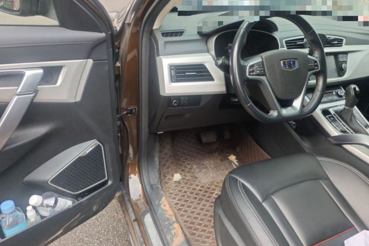 Used Geely Auto Emgrand X7 Sport 2018 1.8TD Automatic Two-Wheel Drive Smart Connect 4G Internet Edition Interior 3