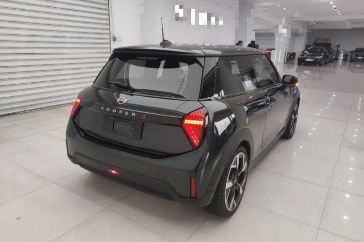 Used MINI MINI 2025 2.0T COOPER S Artist