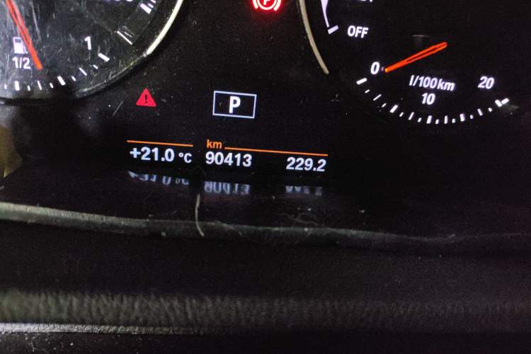 Used BMW X1 2019 sDrive18Li Premium Edition Odometer Close Up