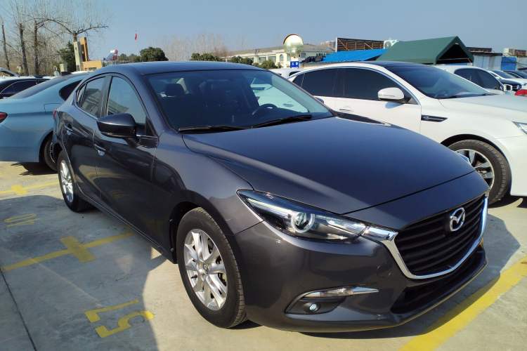 Used Mazda Mazda 3 Axela 2019 Cloud-Controlled Sedan 1.5L Automatic Luxury Model China VI Standard