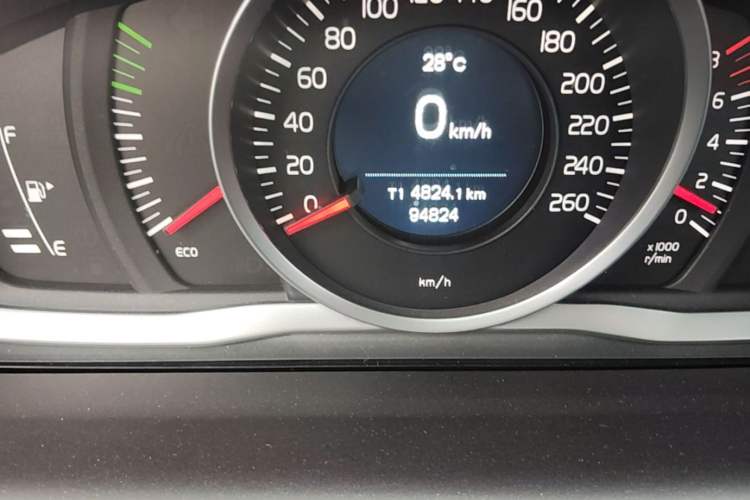 Used Volvo XC60 2017 T5 Smart Upgrade Edition