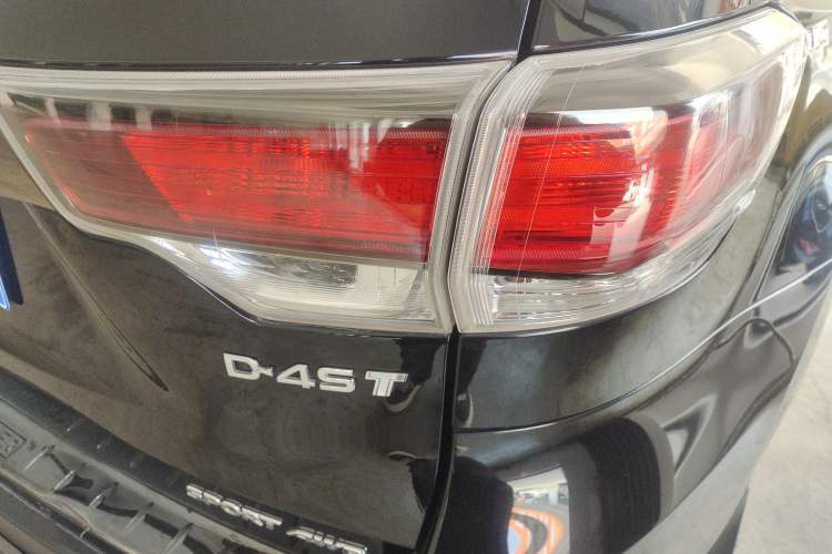 Used Toyota Highlander 2017 2.0T Four-Wheel Drive Black Edition Limited Model