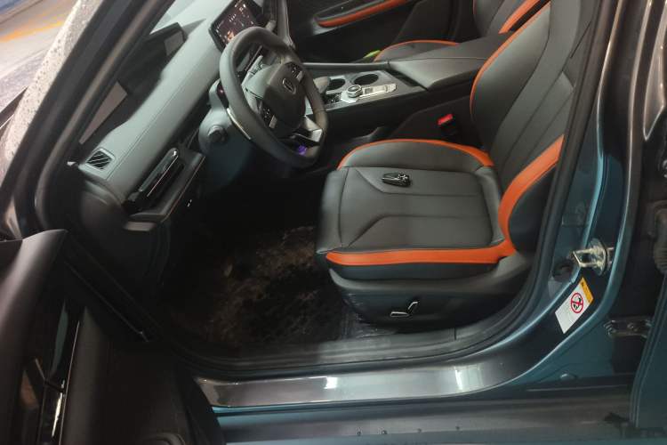 Used CHANGAN UNI-V 2023 1.5T Prestige Model Left Front Seat