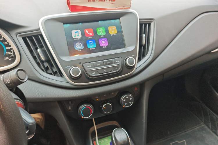 Used Chevrolet Cavalier 2016 1.5L Automatic Xinyue Edition Audio And AC Panel