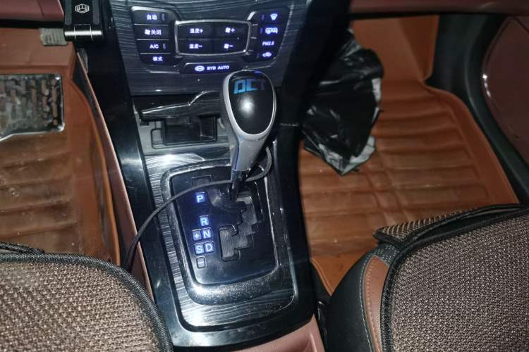 Used BYD Surui 2015 Revised Version 1.5L Automatic Luxury Edition
