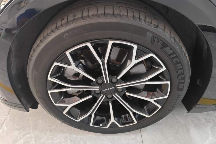 Used Zeekr 007 2024 Four-Wheel Drive Intelligent Driving Version 100 kWh
