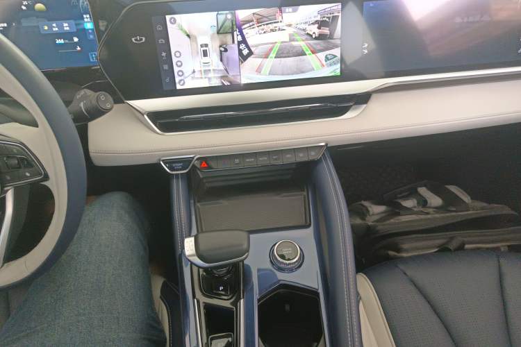 Used Geely Auto Monjaro L 2022 1.5T Leishen Hi·F Plug-in Hybrid Super Xun Gear Lever